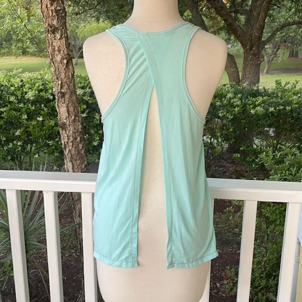 DYI Split-Back Tank - Picture 2 of 4